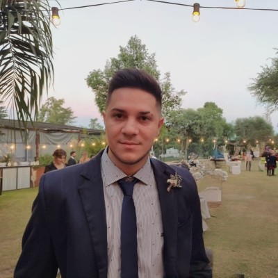 Agustín Rivero Fanzolato, Desarrollador Full Stack · JS · Node · Python · Solidity · Ciberseguridad